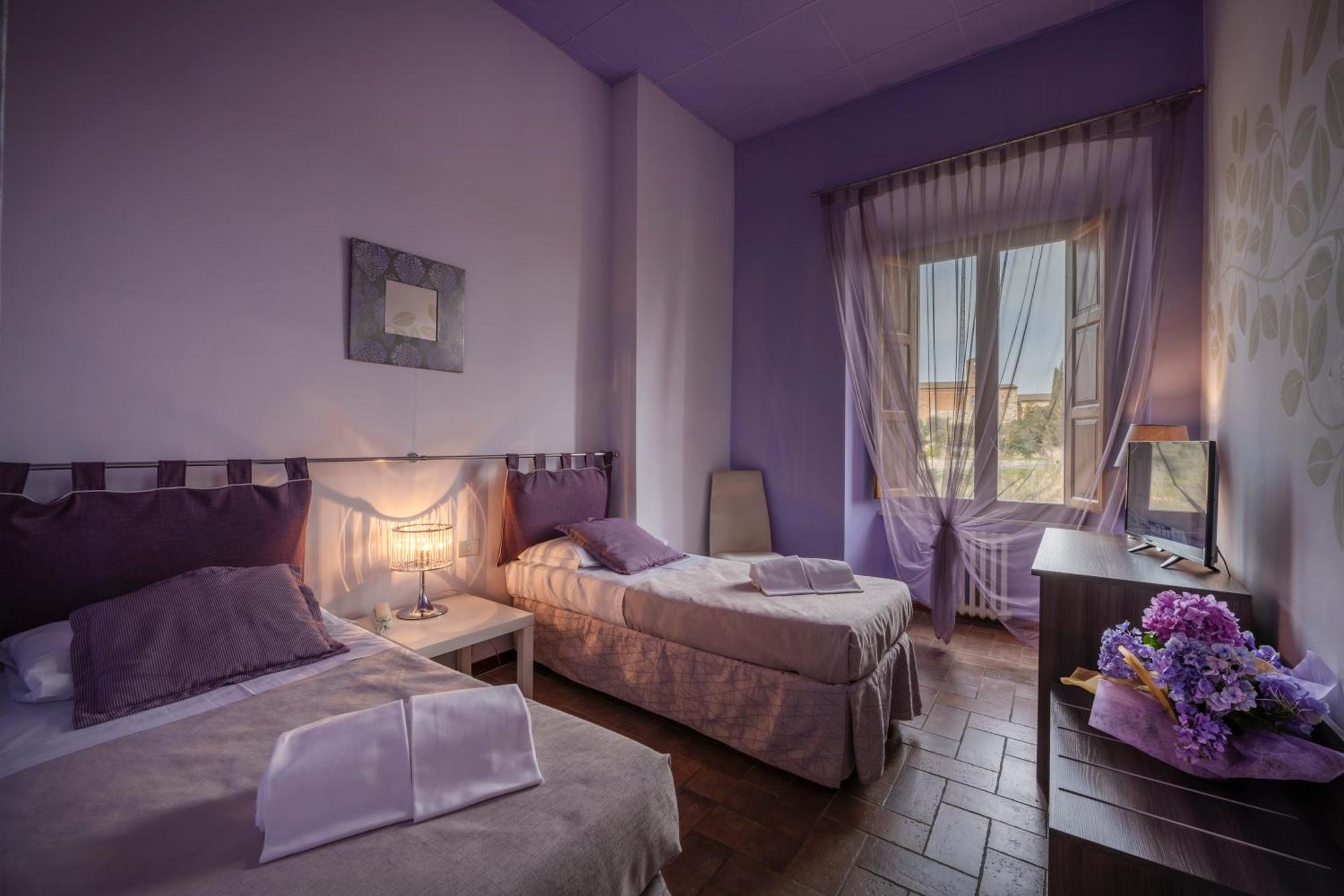 קולה ואל ד'אלזה Hotel Palazzo Renieri - 3Stelle S מראה חיצוני תמונה