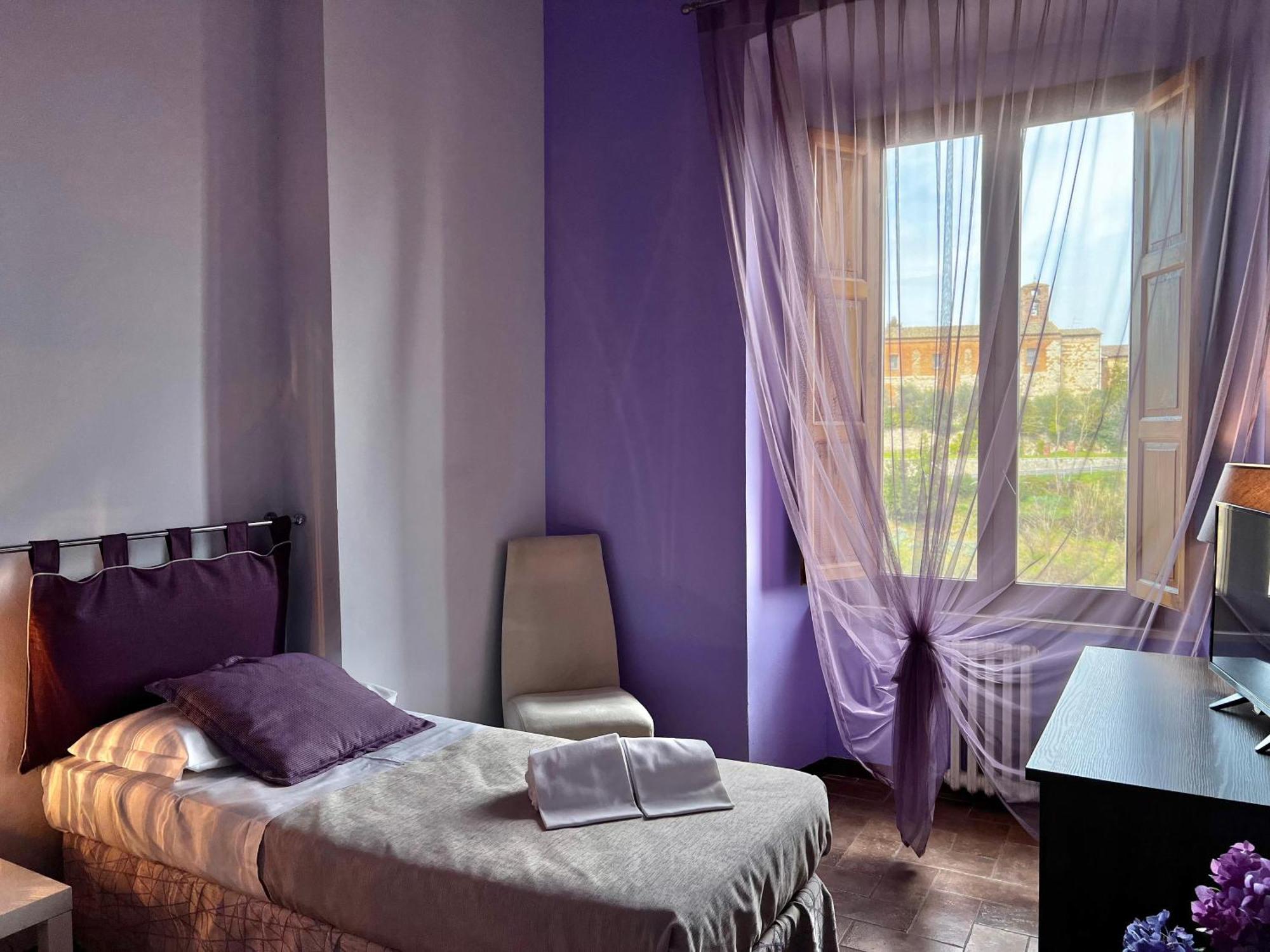 קולה ואל ד'אלזה Hotel Palazzo Renieri - 3Stelle S מראה חיצוני תמונה