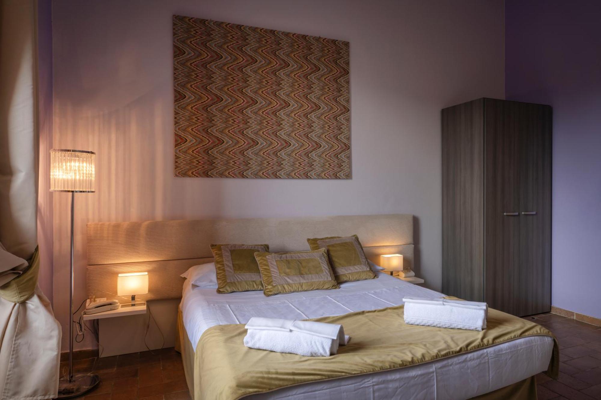 קולה ואל ד'אלזה Hotel Palazzo Renieri - 3Stelle S מראה חיצוני תמונה