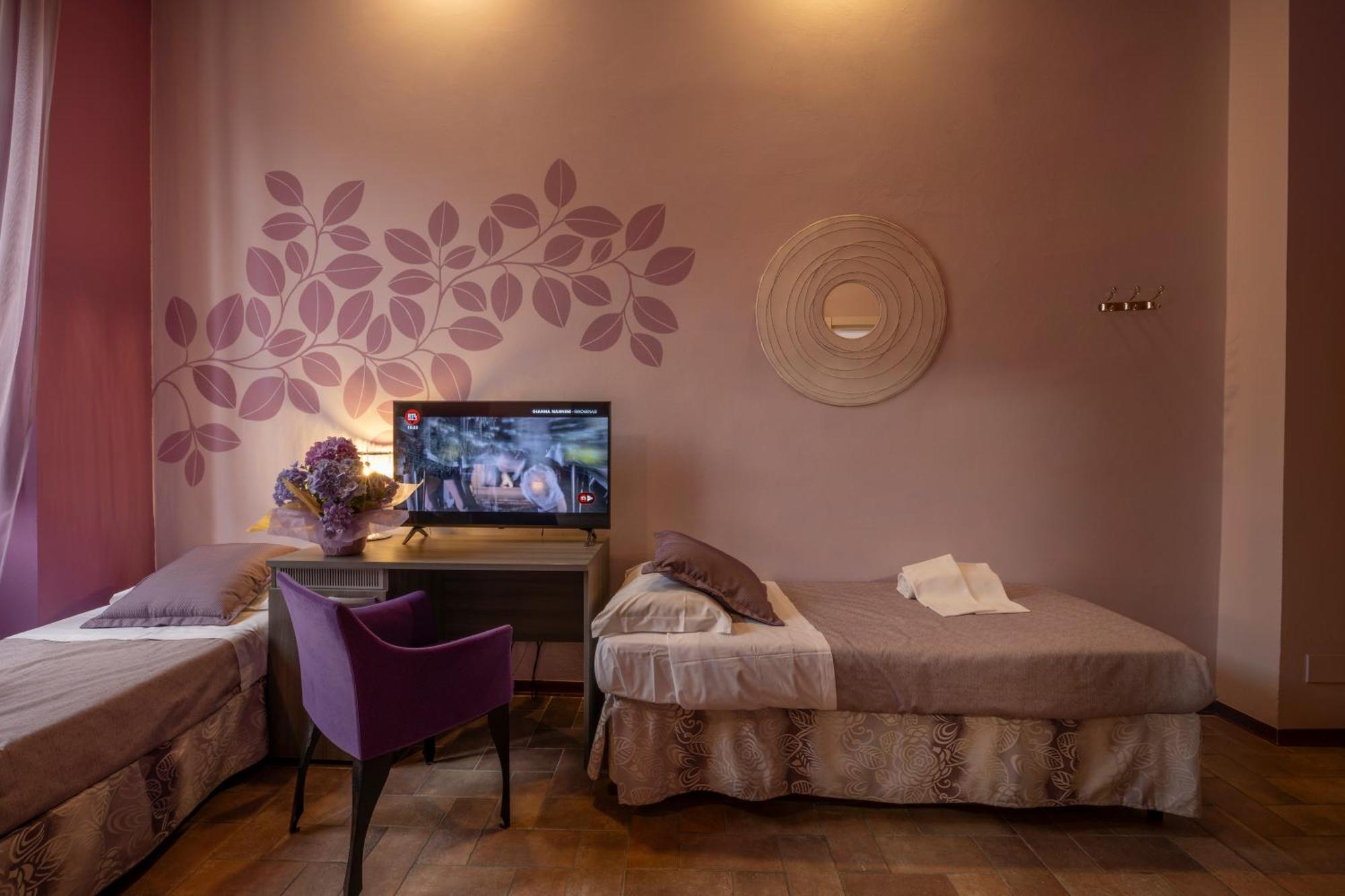 קולה ואל ד'אלזה Hotel Palazzo Renieri - 3Stelle S מראה חיצוני תמונה