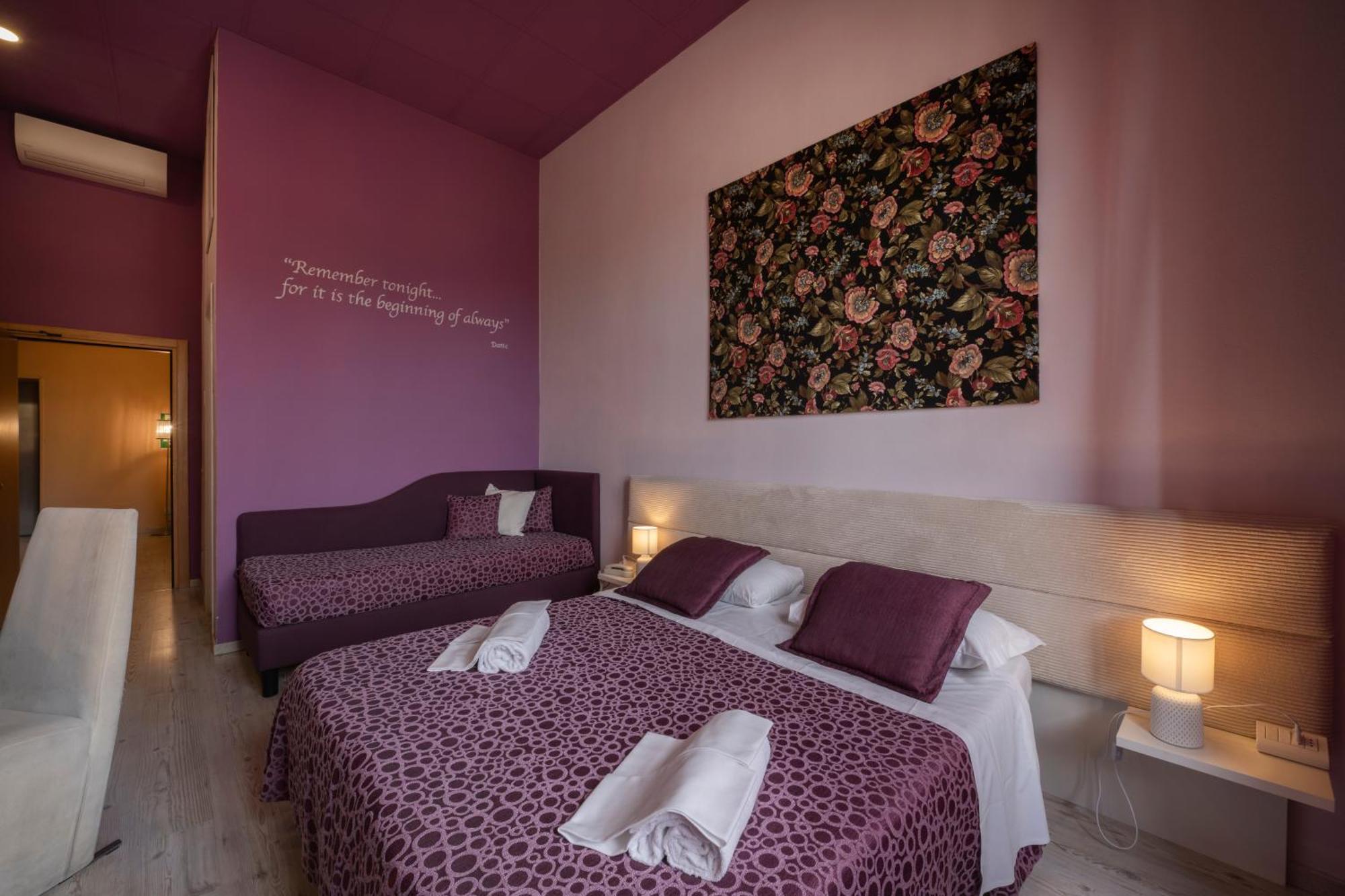 קולה ואל ד'אלזה Hotel Palazzo Renieri - 3Stelle S מראה חיצוני תמונה
