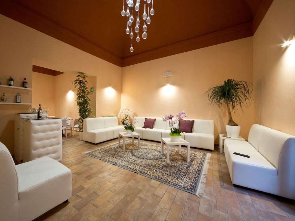 קולה ואל ד'אלזה Hotel Palazzo Renieri - 3Stelle S מראה חיצוני תמונה
